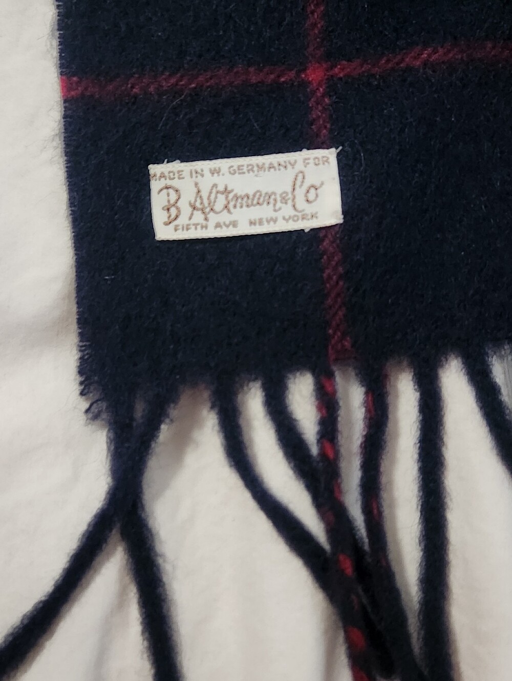 B. Altman & Co. Cashmere Scarf Unisex Navy Plaid 56" X 11"